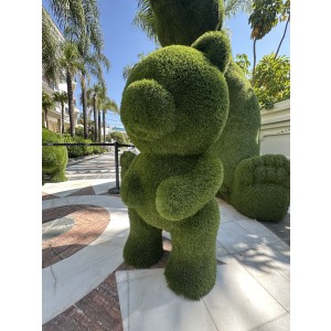 Sculpture from GREEN LINE SCULTURE - OSITO GREEN